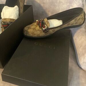 Gucci women loafers
